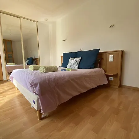 Luxe Aux Portes Du Circuit Piscine Chauffee