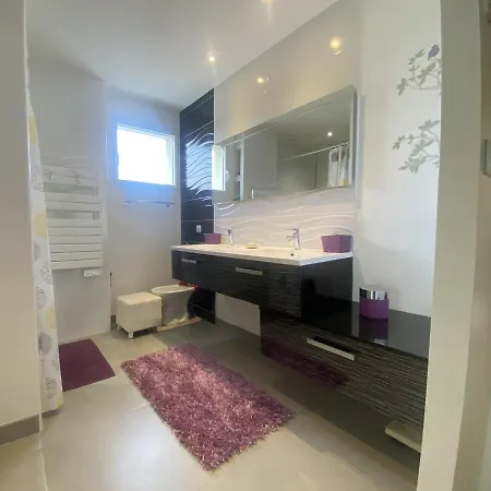 Luxe Aux Portes Du Circuit Piscine Chauffee Villa Arnage