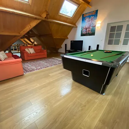 Luxe Aux Portes Du Circuit Piscine Chauffee アルナージュ