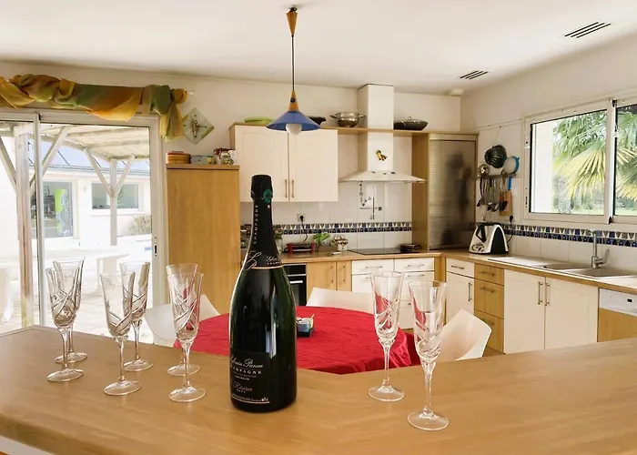 Villa Luxe Aux Portes Du Circuit Piscine Chauffee *