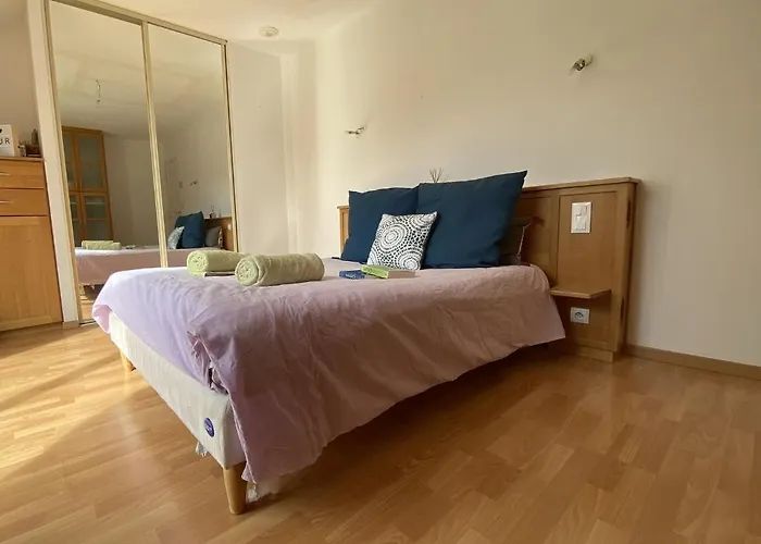 Luxe Aux Portes Du Circuit Piscine Chauffee