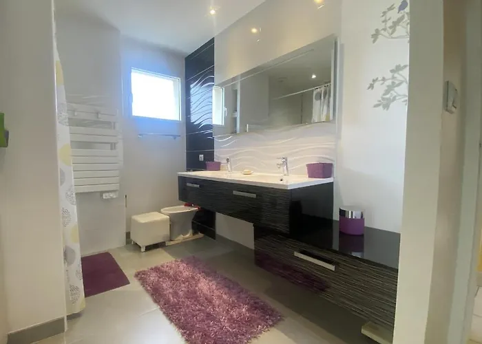 Luxe Aux Portes Du Circuit Piscine Chauffee Villa Arnage